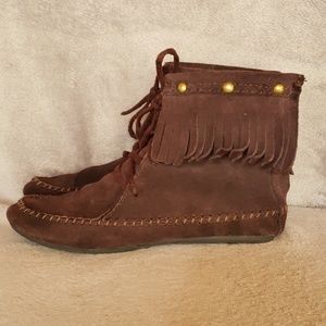 Circo moccasin short booties